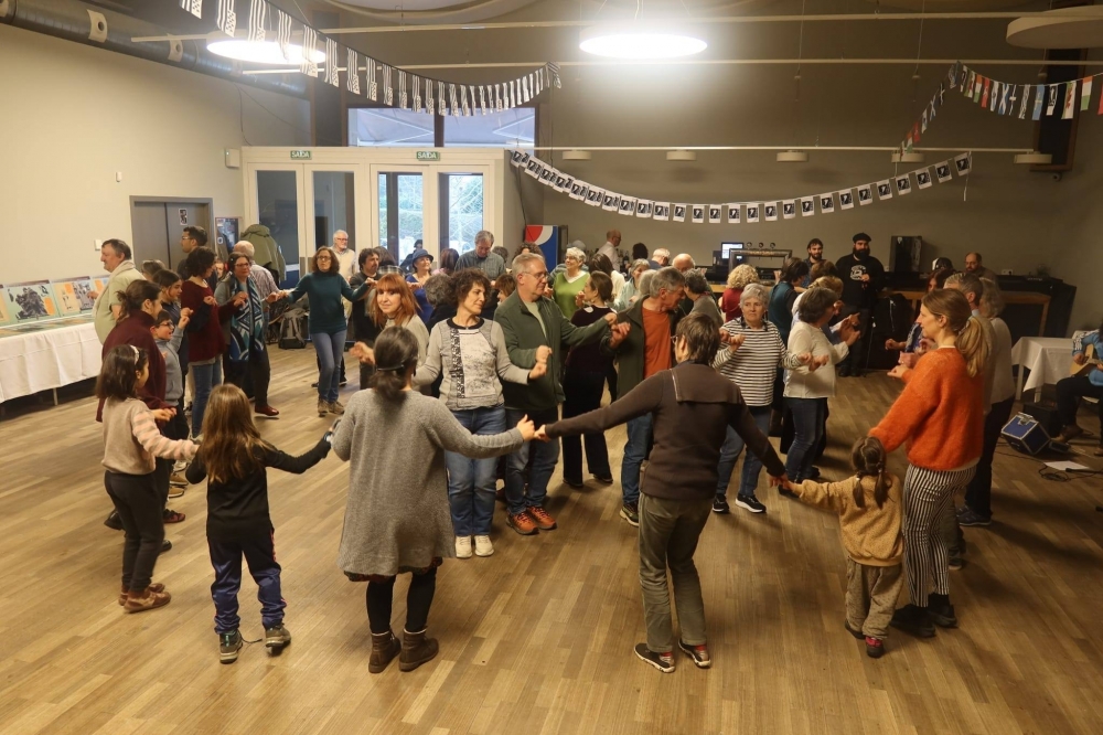 LA VIE DES JUMELAGES: - COMITÉ BRETAGNE-GALICE